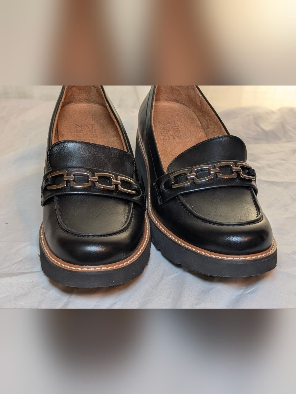 Naturalizer 8.5 Black Lug Sole Loafers Quiet Luxury Chain Platform Shoes - Picture 14 of 14